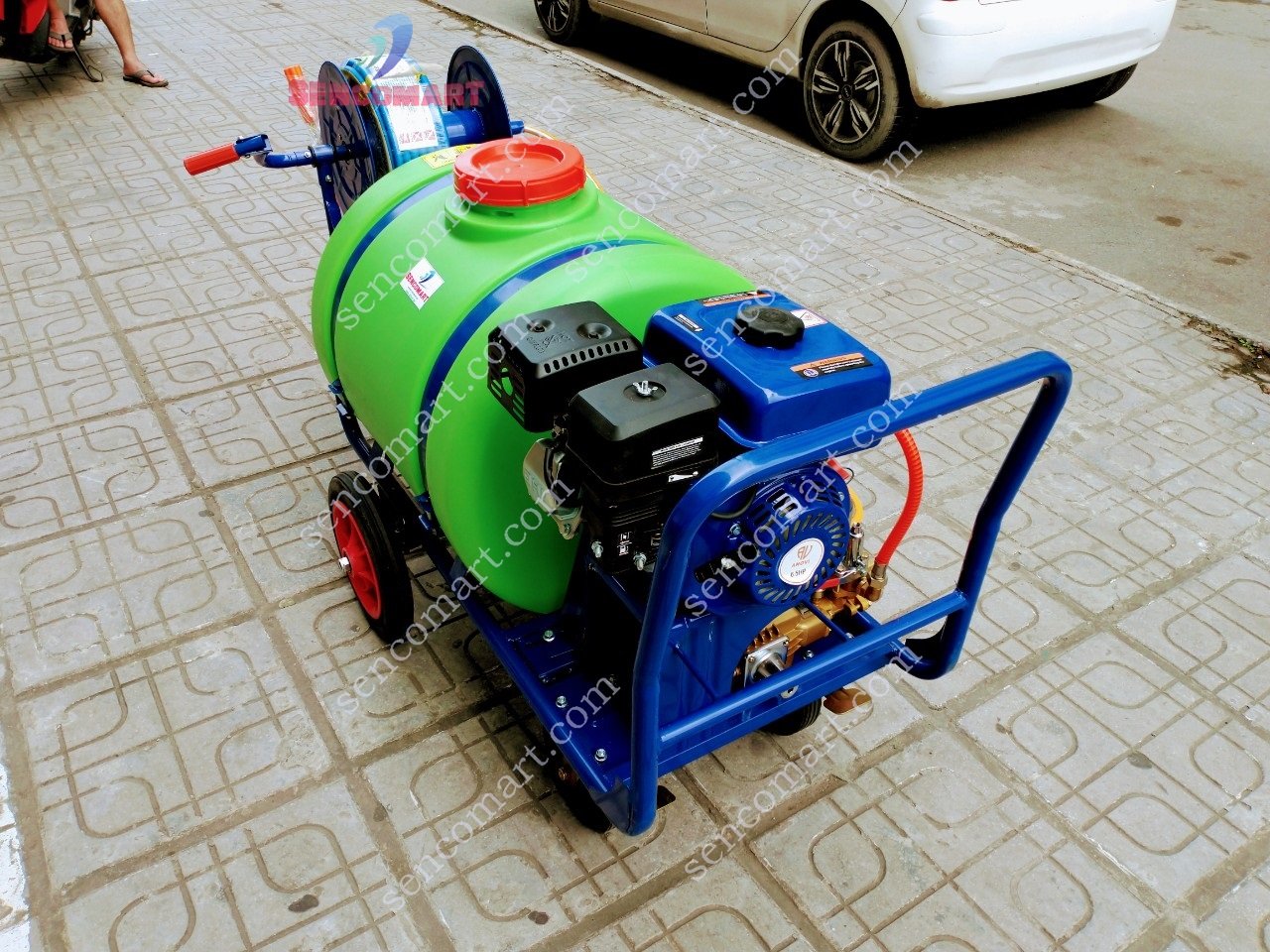 Máy phun thuốc trừ sâu 5,5HP thùng phuy 160 lít SENCO160L