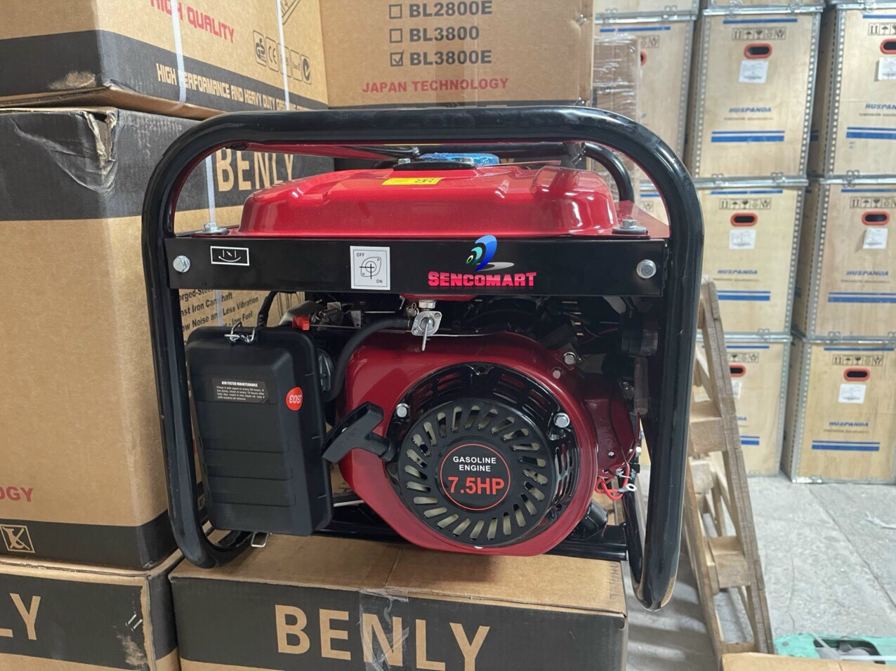 Máy phát điện chạy xăng 5kw Benly 6800 giật nổ