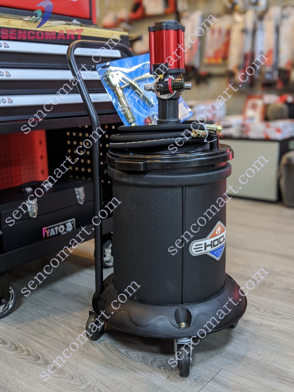 Máy bơm mỡ khí nén Kocu GZ-200 Bình Chứa 30L