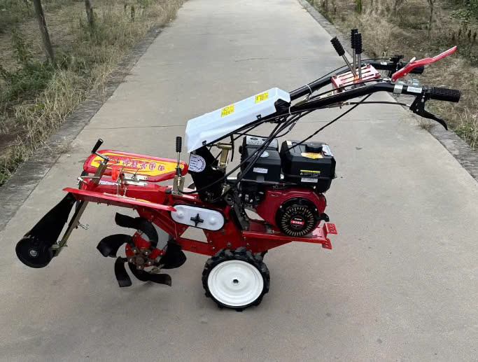Máy đào bồn, đào rãnh mương Loại Cầu Trước chạy xăng YAMAHA 15HP