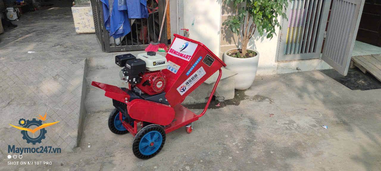 Máy băm tàu dừa khô động cơ xăng