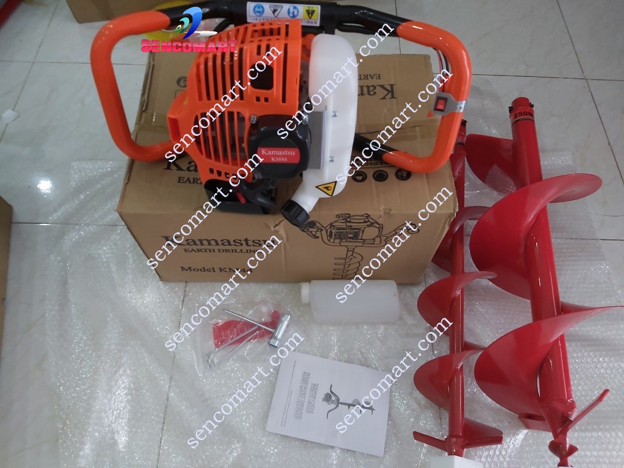Máy khoan đất trồng cây Kamastsu KM44 công suất 1,8kw