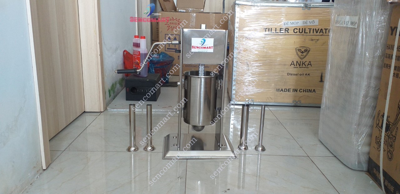 Máy đùn xúc xích, đùn lạp xưởng quay tay hàng nhập khẩu