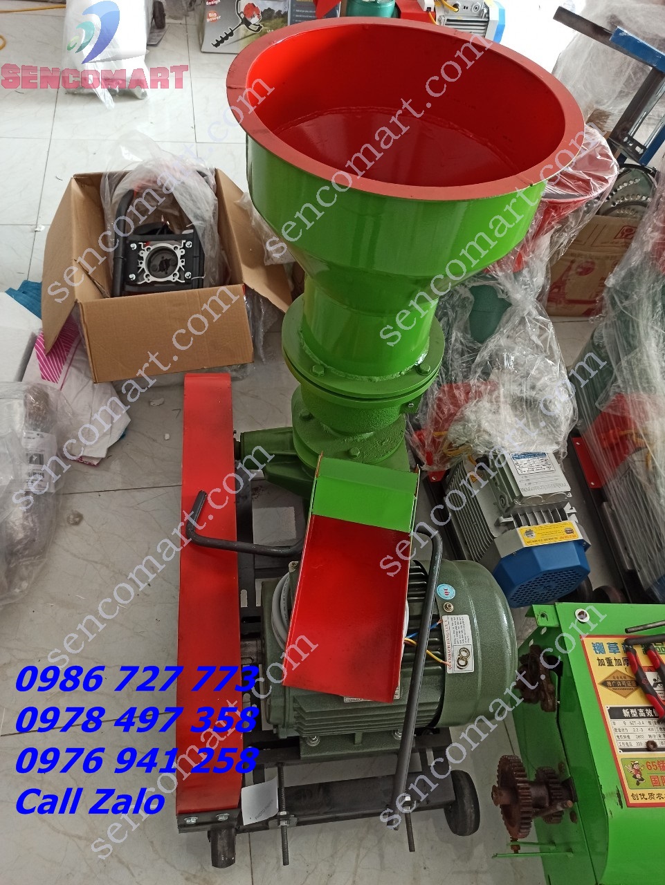 Khung máy ép cám viên S200 ép ngô hạt, cua ốc, cỏ tươi