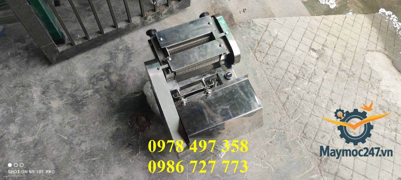 Máy dần thịt inox 304 cao cấp, vận hành êm ái, bền lâu