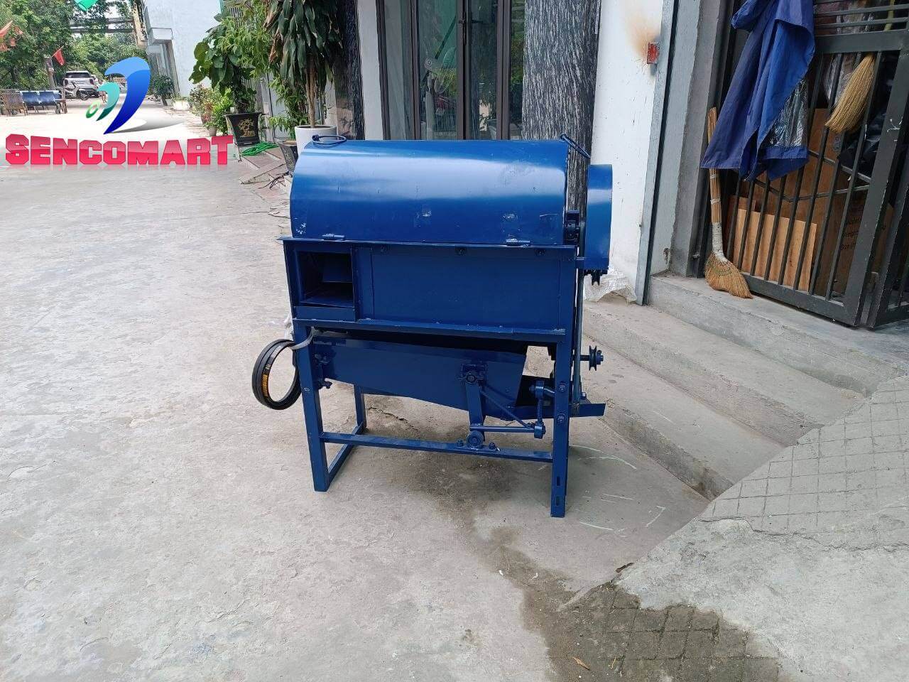 Máy Tuốt Lúa Chạy Dầu Giá Tốt – Động Cơ D178/D173 Chính Hãng