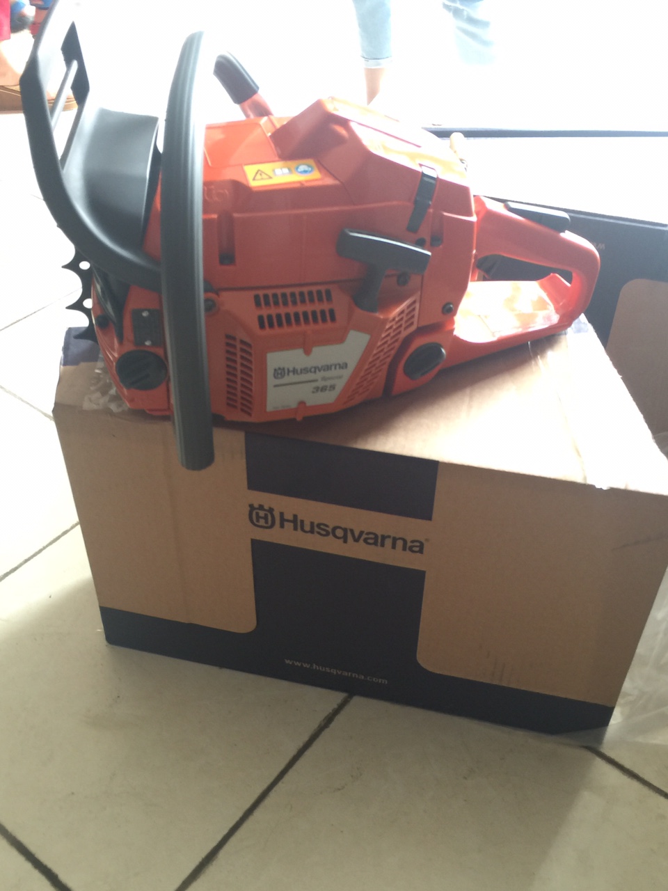 Máy Cưa Xích Husqvarna 365 Chính Hãng Thụy Điển